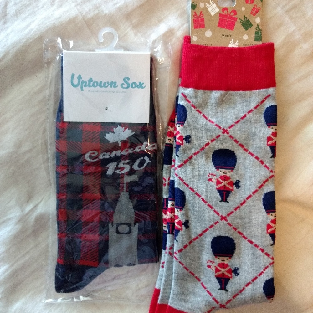 NWT socks. 2 pairs. - Picture 4 of 6